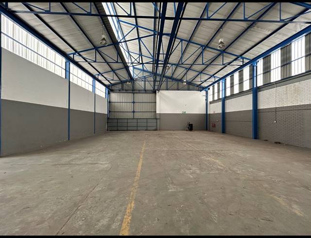 1,635M² FACTORY TO LET IN BEACONVALE